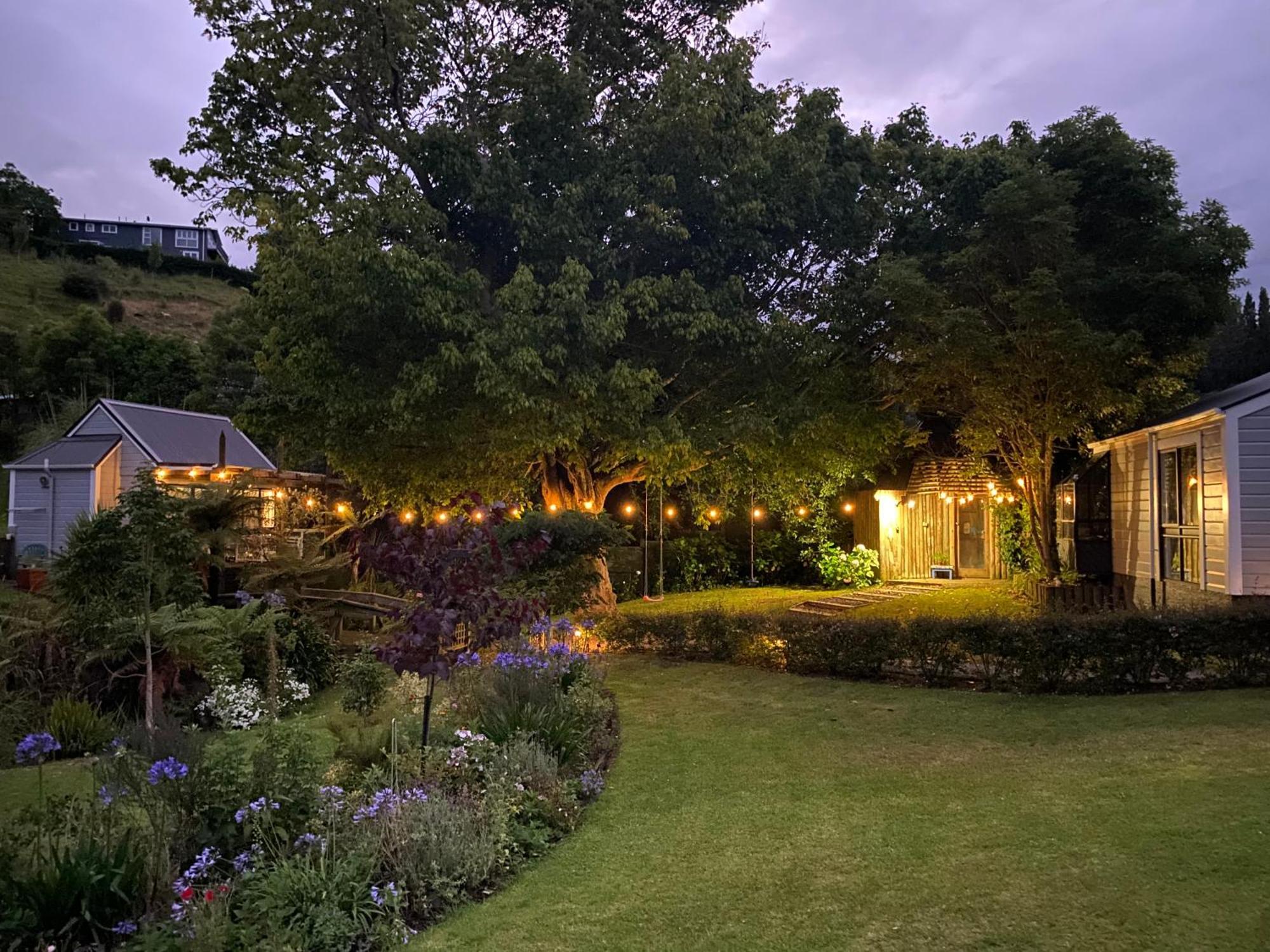 וונגאנואי Superb Studio Retreat With Spa, Pool & Bbq Access מראה חיצוני תמונה